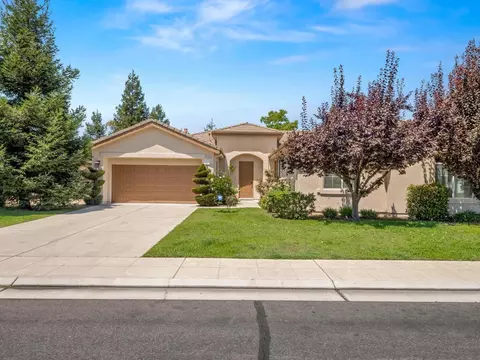 2222 Carson Ave, Clovis, CA 93611