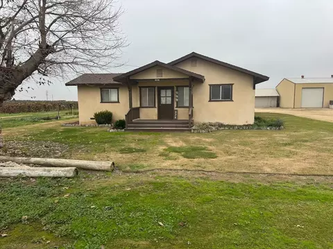 Exterior - 376 E Klepper, Caruthers, CA 93609 photo 5 of 5