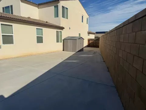 Exterior - 518 Traverse Dr S, Madera, CA 93636 photo 8 of 9