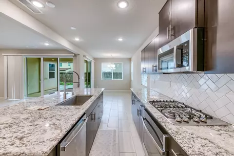 Kitchen - 518 Traverse Dr S, Madera, CA 93636 photo 2 of 4