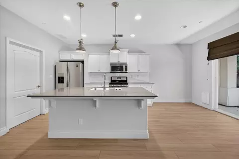 Kitchen - 3532 Hampton Way, Clovis, CA 93619 photo 1 of 2