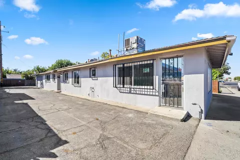 4584 E Tulare St, Fresno, CA 93702