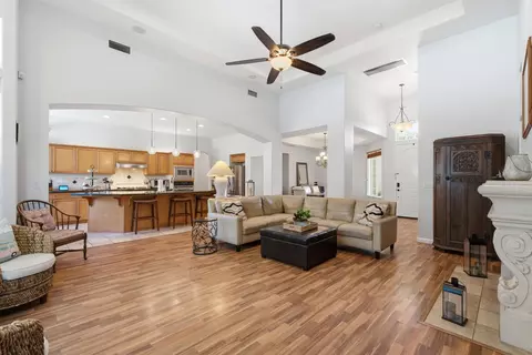 2140 Serena Ave, Clovis, CA 93619 photo 9