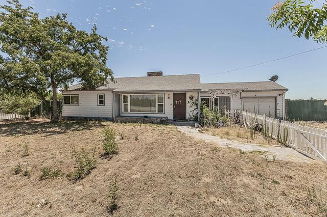 17209 E Floral Ave, Reedley, CA 93654