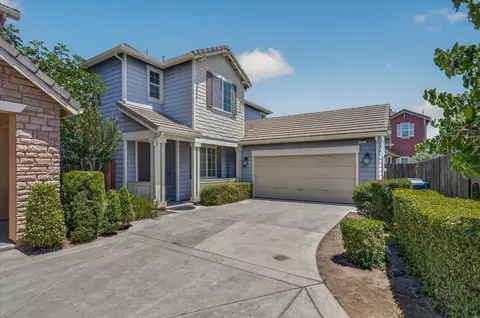 4342 W Artemisa Dr, Fresno, CA 93722