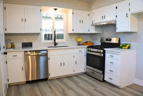 Kitchen - 238 W Swift Ave, Clovis, CA 93612 photo 2 of 3