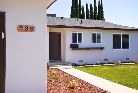Exterior - 238 W Swift Ave, Clovis, CA 93612 photo 2 of 4