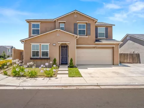 4225 N Sandrini Ave, Fresno, CA 93723