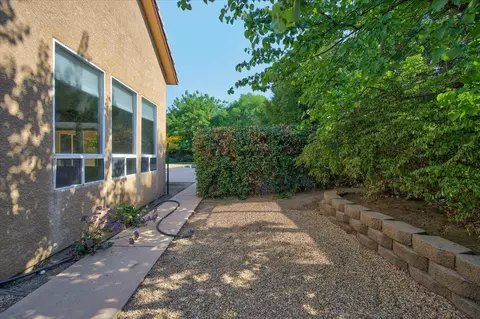 Exterior - 11 W Jordan Ave, Clovis, CA 93611 photo 8 of 17