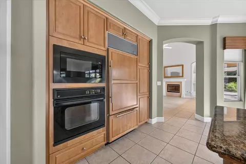 Kitchen - 11 W Jordan Ave, Clovis, CA 93611 photo 6 of 9