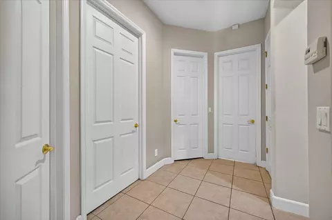 Entry Way - 11 W Jordan Ave, Clovis, CA 93611 photo 2 of 8