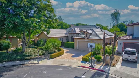 View/Area - 11 W Jordan Ave, Clovis, CA 93611 photo 1 of 11