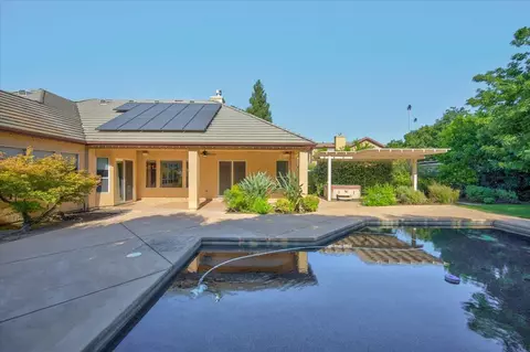 Exterior - 11 W Jordan Ave, Clovis, CA 93611 photo 9 of 17