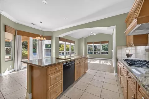Kitchen - 11 W Jordan Ave, Clovis, CA 93611 photo 7 of 9