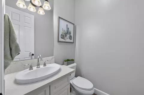 Bath - 1802 N Kaweah Ave, Clovis, CA 93619 photo 2 of 6