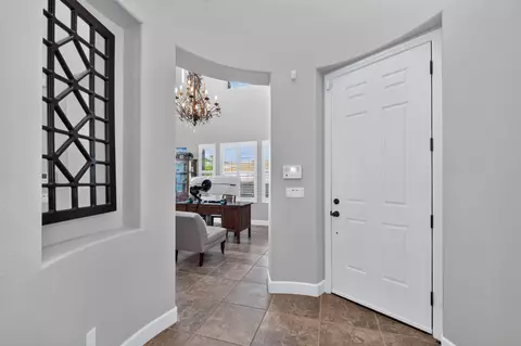 Entry Way - 1802 N Kaweah Ave, Clovis, CA 93619 photo 1 of 9