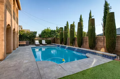 Exterior - 1802 N Kaweah Ave, Clovis, CA 93619 photo 25 of 25