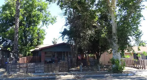 3135 El Monte Way, Fresno, CA 93702