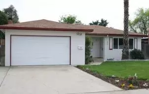 822 W Alamos, Clovis, CA 93612