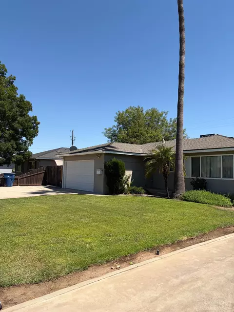 Exterior - 822 W Alamos, Clovis, CA 93612 photo 1 of 7