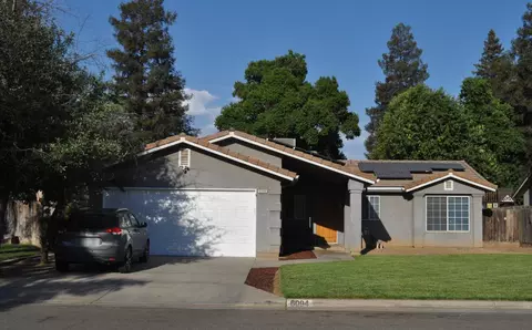 6094 N Mccaffrey Ave, Fresno, CA 93722