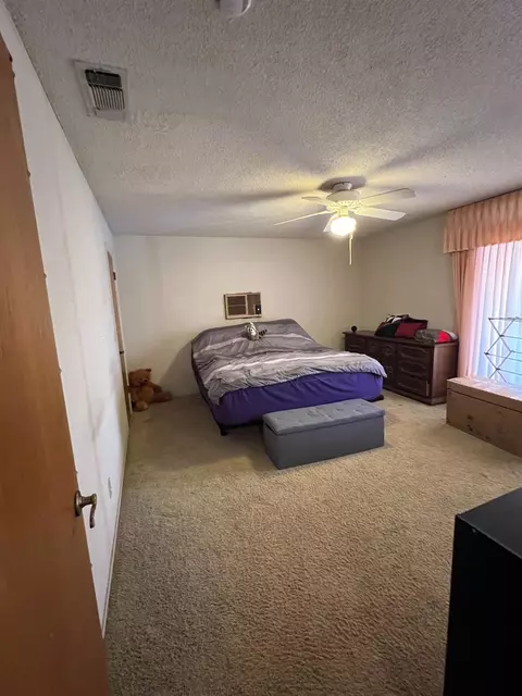 Bedroom - 32644 Quail Ln, Yokuts Valley, CA 93675 photo 1 of 2