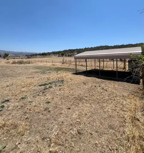 Exterior - 32644 Quail Ln, Yokuts Valley, CA 93675 photo 9 of 14