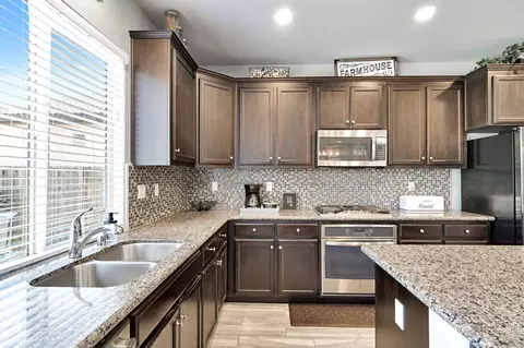 1579 Medellin Ln, Clovis, CA 93619 photo 14