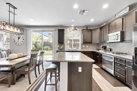 1579 Medellin Ln, Clovis, CA 93619 photo 13