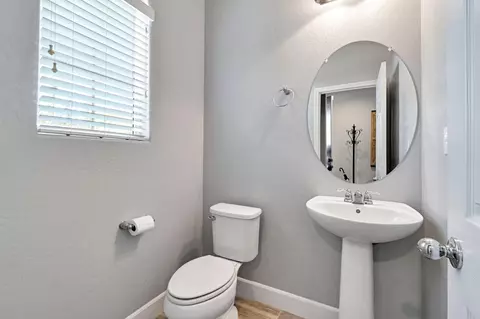 1579 Medellin Ln, Clovis, CA 93619 photo 17