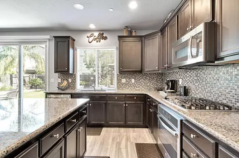 1579 Medellin Ln, Clovis, CA 93619 photo 15