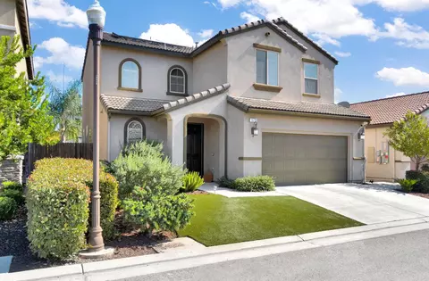 1579 Medellin Ln, Clovis, CA 93619 photo 3