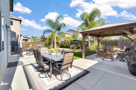1579 Medellin Ln, Clovis, CA 93619 photo 33