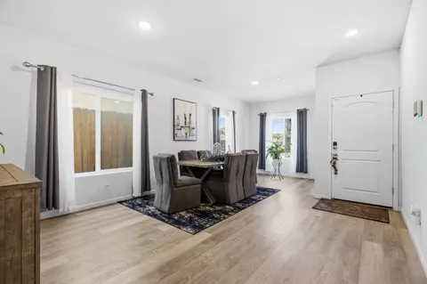Entry Way - 86 Sedona, Merced, CA 95341 photo 2 of 3