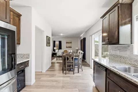 Entry Way - 86 Sedona, Merced, CA 95341 photo 3 of 3