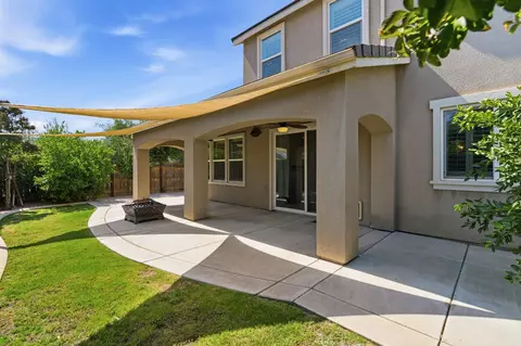 Exterior - 3408 Sussex Ave, Clovis, CA 93619 photo 6 of 11
