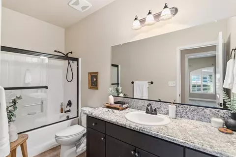 Bath - 2208 Mesa, Clovis, CA 93611 photo 1 of 3