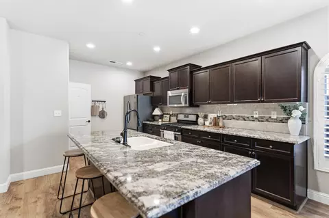 Kitchen - 2208 Mesa, Clovis, CA 93611 photo 2 of 3