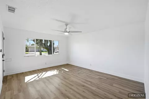821 W Fairmont Ave, Clovis, CA 93612 photo 5
