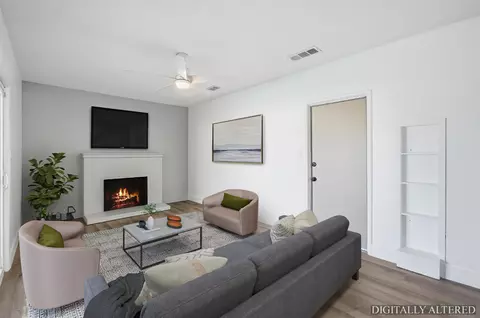 821 W Fairmont Ave, Clovis, CA 93612 photo 8