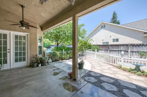 Exterior - 377 Moody Ave, Clovis, CA 93619 photo 2 of 12