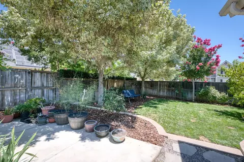 Exterior - 377 Moody Ave, Clovis, CA 93619 photo 4 of 12