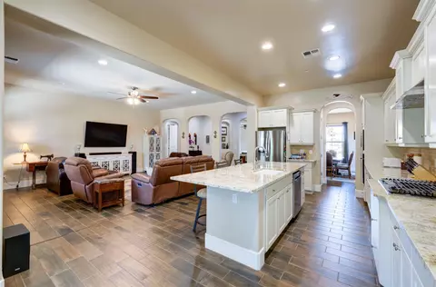 3056 Kenosha Ave, Clovis, CA 93619 photo 3