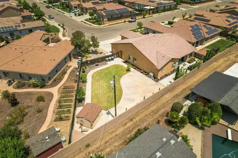 3056 Kenosha Ave, Clovis, CA 93619 photo 2