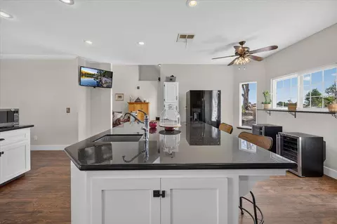 Kitchen - 17549 Road 36 12, Madera, CA 93636 photo 3 of 3