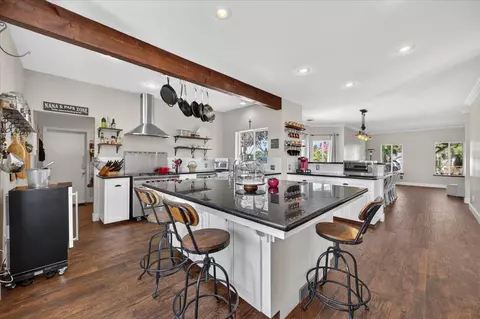 Kitchen - 17549 Road 36 12, Madera, CA 93636 photo 1 of 3