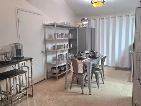Kitchen - 19691 Del Mar Rd, Madera, CA 93638 photo 1 of 2