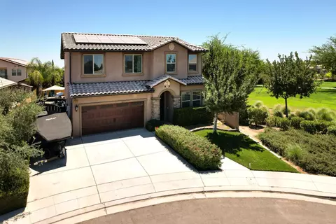 5640 N Madelyn Ave, Fresno, CA 93723