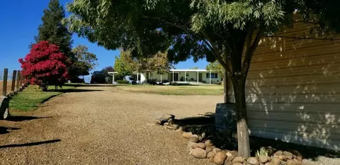 20351 Thermal Rd, Sanger, CA 93657
