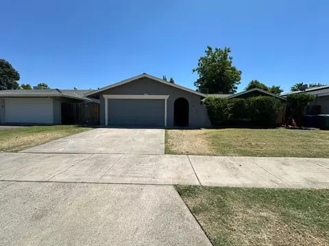 450 El Portal Dr, Merced, CA 95340 photo 1